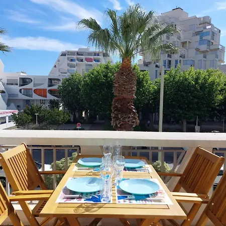 Le Tikal 4 Pers, Centre-ville Port, Clim